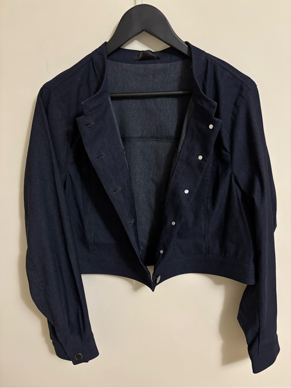 Plus size Cropped Button-Front Jacket - Picture 4 of 9